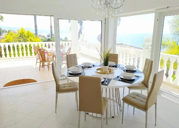Carioca - With Private Pool, Marvelous Garden And Amazing Ocean View